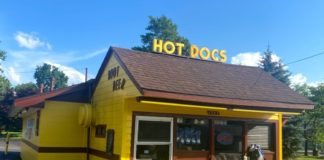 Bill's Hot Dog Stand