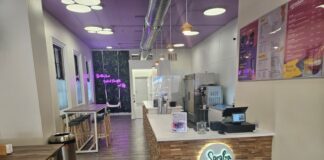 Front counter of Samba Bowl