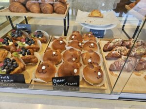 Bear-shaped choco-cream buns in case