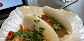 Duck confit bao