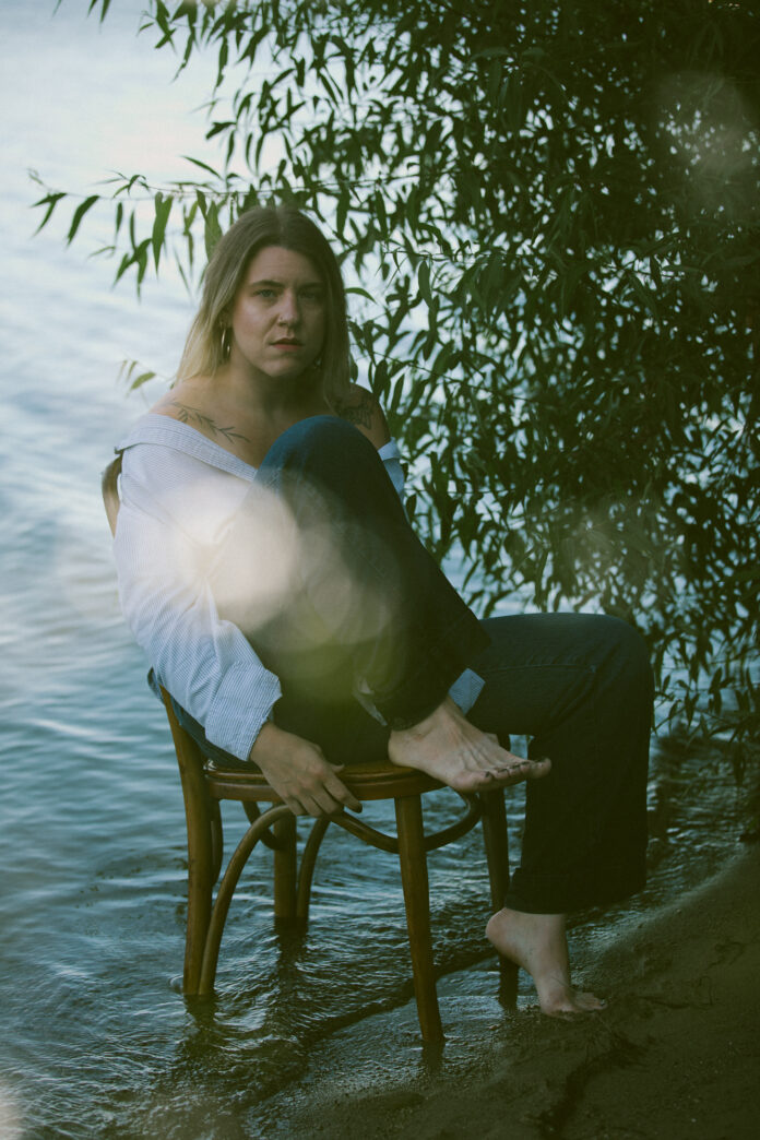 Musician Kylee Phillips