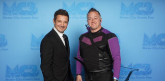 From L-R: Oscar nominee Jeremy Renner (Hawkeye of "Avengers" fame) poses with a cosplayer dressed up as Hawkeye. Photo courtesy of POSE.