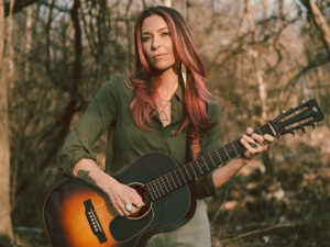 Lindsay Lou. Image credit: Aleigh Shields.